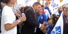 Festejo del Candidato Rito Vargas después del Debate